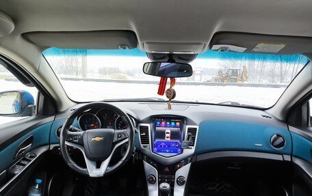 Chevrolet Cruze II, 2011 год, 740 000 рублей, 18 фотография