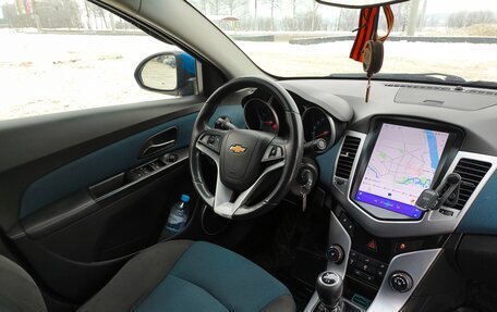Chevrolet Cruze II, 2011 год, 740 000 рублей, 21 фотография