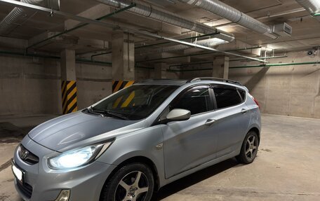 Hyundai Solaris II рестайлинг, 2011 год, 790 000 рублей, 2 фотография