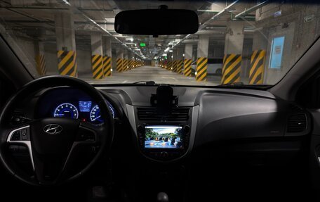 Hyundai Solaris II рестайлинг, 2011 год, 790 000 рублей, 8 фотография