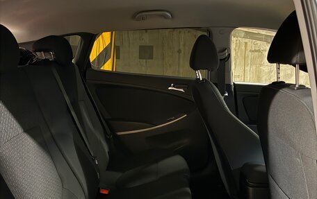 Hyundai Solaris II рестайлинг, 2011 год, 790 000 рублей, 10 фотография