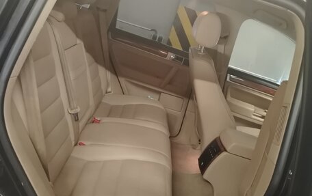 Volkswagen Touareg III, 2006 год, 1 000 000 рублей, 19 фотография