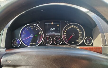 Volkswagen Touareg III, 2006 год, 1 000 000 рублей, 13 фотография