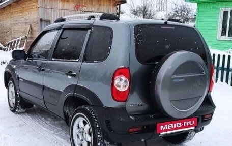Chevrolet Niva I рестайлинг, 2011 год, 485 000 рублей, 8 фотография