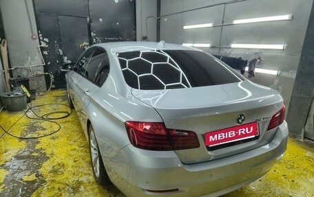 BMW 5 серия, 2015 год, 3 300 000 рублей, 10 фотография