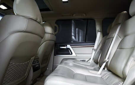 Toyota Land Cruiser 200, 2016 год, 6 290 000 рублей, 12 фотография