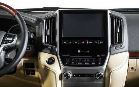 Toyota Land Cruiser 200, 2016 год, 6 290 000 рублей, 14 фотография