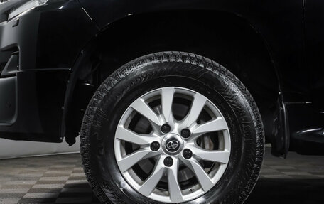 Toyota Land Cruiser 200, 2016 год, 6 290 000 рублей, 32 фотография