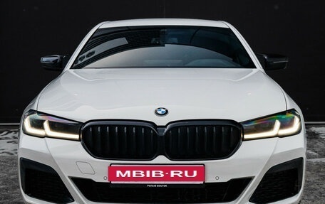 BMW 5 серия, 2021 год, 4 990 000 рублей, 2 фотография