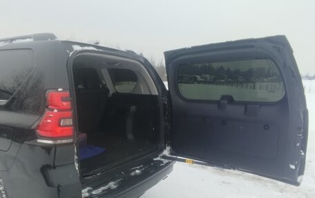 Toyota Land Cruiser Prado 150 рестайлинг 2, 2019 год, 4 250 000 рублей, 12 фотография