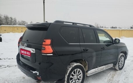Toyota Land Cruiser Prado 150 рестайлинг 2, 2019 год, 4 250 000 рублей, 19 фотография