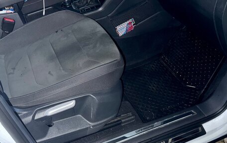 Volkswagen Tiguan II, 2017 год, 2 550 000 рублей, 36 фотография