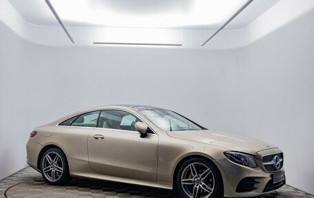 Mercedes-Benz E-Класс, 2018 год, 3 690 000 рублей, 3 фотография