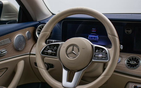 Mercedes-Benz E-Класс, 2018 год, 3 690 000 рублей, 15 фотография