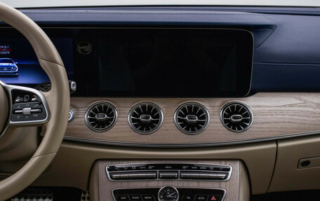 Mercedes-Benz E-Класс, 2018 год, 3 690 000 рублей, 14 фотография