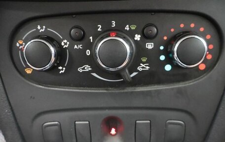 Renault Logan II, 2020 год, 1 056 000 рублей, 11 фотография