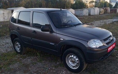 Chevrolet Niva I рестайлинг, 2013 год, 415 000 рублей, 1 фотография