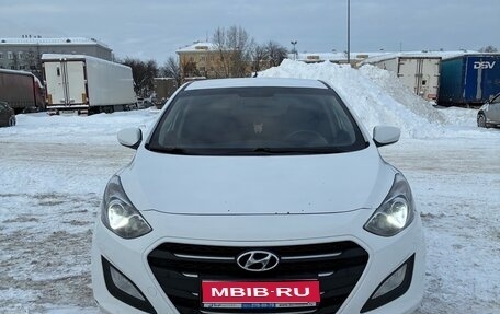Hyundai i30 II рестайлинг, 2015 год, 950 000 рублей, 1 фотография