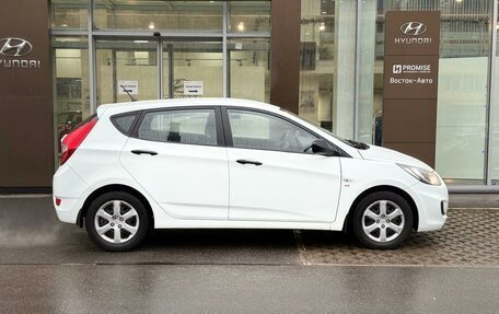 Hyundai Solaris II рестайлинг, 2013 год, 3 фотография