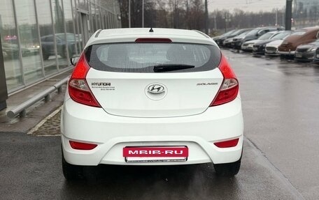 Hyundai Solaris II рестайлинг, 2013 год, 5 фотография