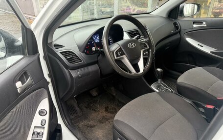 Hyundai Solaris II рестайлинг, 2013 год, 9 фотография