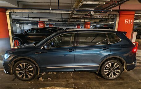 Volkswagen Tiguan II, 2022 год, 4 450 000 рублей, 4 фотография