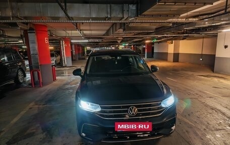 Volkswagen Tiguan II, 2022 год, 4 450 000 рублей, 6 фотография