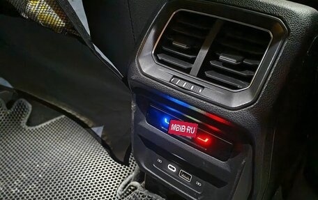 Volkswagen Tiguan II, 2022 год, 4 450 000 рублей, 12 фотография