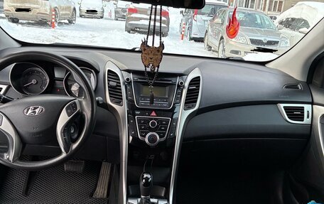 Hyundai i30 II рестайлинг, 2015 год, 950 000 рублей, 10 фотография