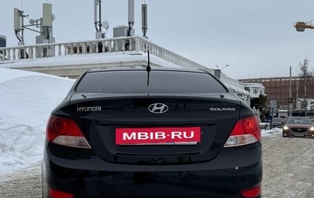 Hyundai Solaris II рестайлинг, 2011 год, 800 000 рублей, 3 фотография