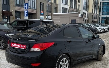 Hyundai Solaris II рестайлинг, 2011 год, 800 000 рублей, 7 фотография