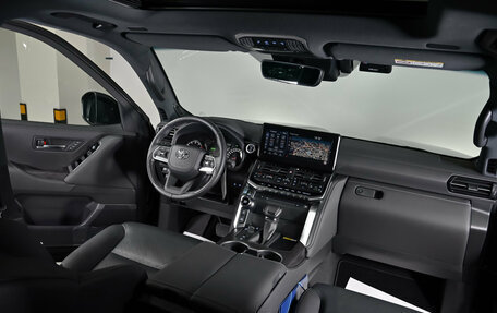 Toyota Land Cruiser, 2022 год, 12 800 000 рублей, 7 фотография