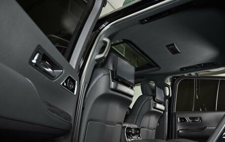 Toyota Land Cruiser, 2022 год, 12 800 000 рублей, 10 фотография