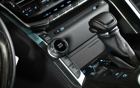 Toyota Land Cruiser, 2022 год, 12 800 000 рублей, 18 фотография