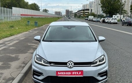 Volkswagen Golf VII, 2018 год, 1 900 000 рублей, 2 фотография