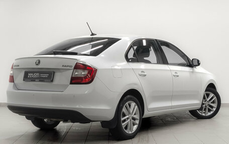 Skoda Rapid I, 2017 год, 1 080 000 рублей, 5 фотография