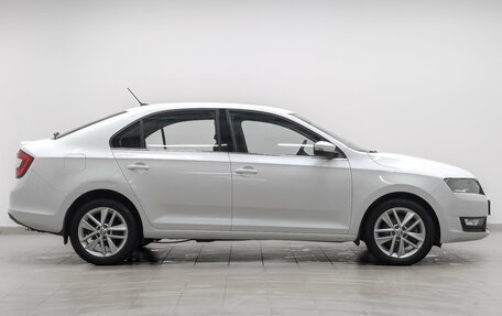 Skoda Rapid I, 2017 год, 1 080 000 рублей, 4 фотография