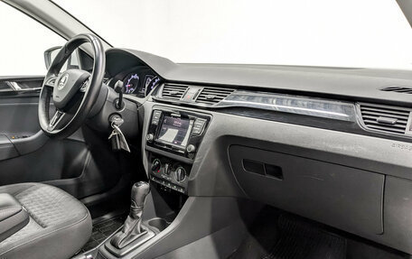 Skoda Rapid I, 2017 год, 1 080 000 рублей, 11 фотография