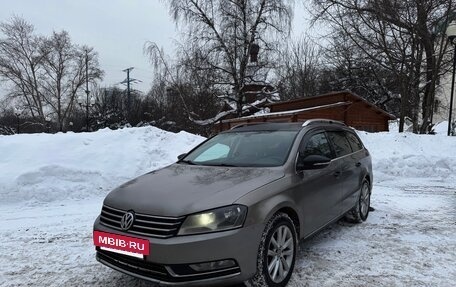 Volkswagen Passat B7, 2011 год, 835 000 рублей, 2 фотография