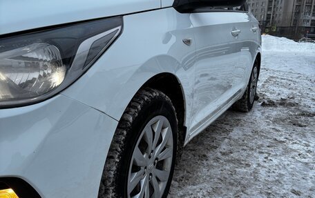 Hyundai Solaris II рестайлинг, 2019 год, 950 000 рублей, 2 фотография