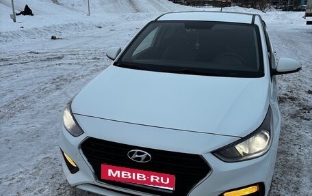 Hyundai Solaris II рестайлинг, 2019 год, 950 000 рублей, 6 фотография