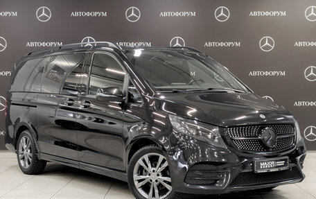 Mercedes-Benz V-Класс, 2016 год, 3 900 000 рублей, 3 фотография