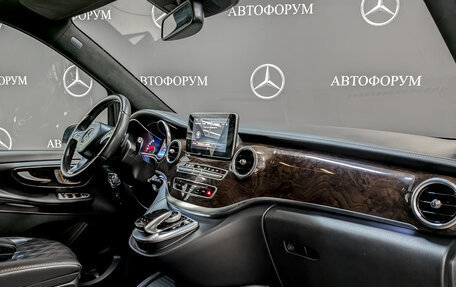 Mercedes-Benz V-Класс, 2016 год, 3 900 000 рублей, 10 фотография