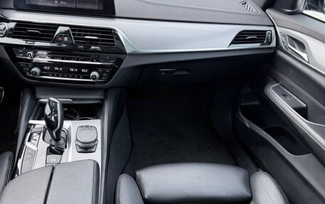 BMW 6 серия, 2018 год, 4 500 000 рублей, 15 фотография