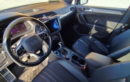 Volkswagen Tiguan II, 2021 год, 3 800 000 рублей, 5 фотография