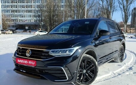 Volkswagen Tiguan II, 2021 год, 3 800 000 рублей, 4 фотография