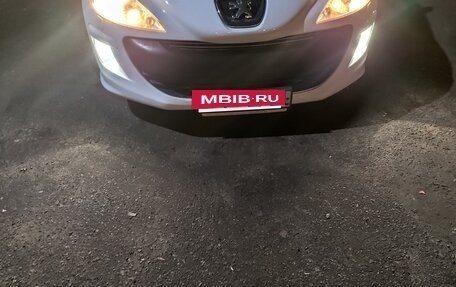 Peugeot 308 II, 2010 год, 380 000 рублей, 2 фотография