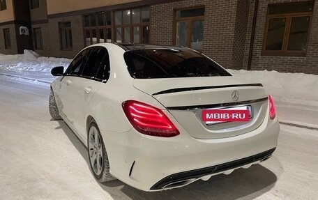 Mercedes-Benz C-Класс, 2017 год, 1 900 000 рублей, 5 фотография