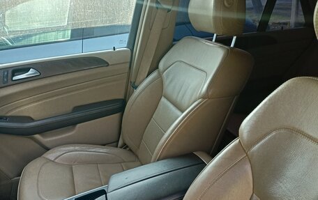 Mercedes-Benz M-Класс, 2012 год, 1 600 000 рублей, 11 фотография