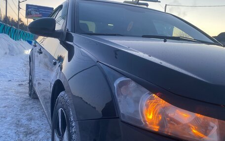 Chevrolet Cruze II, 2011 год, 750 000 рублей, 3 фотография